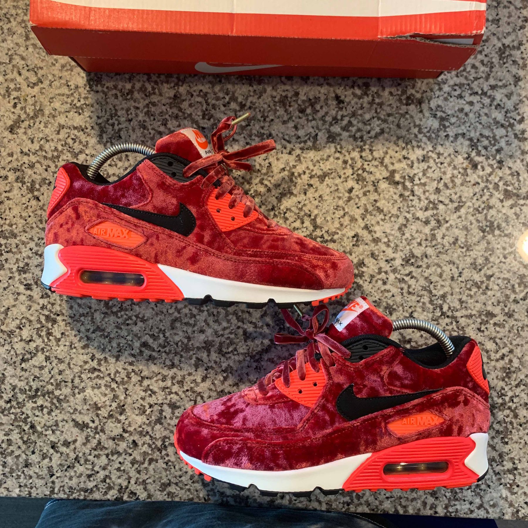 nike air max 90 womens goat