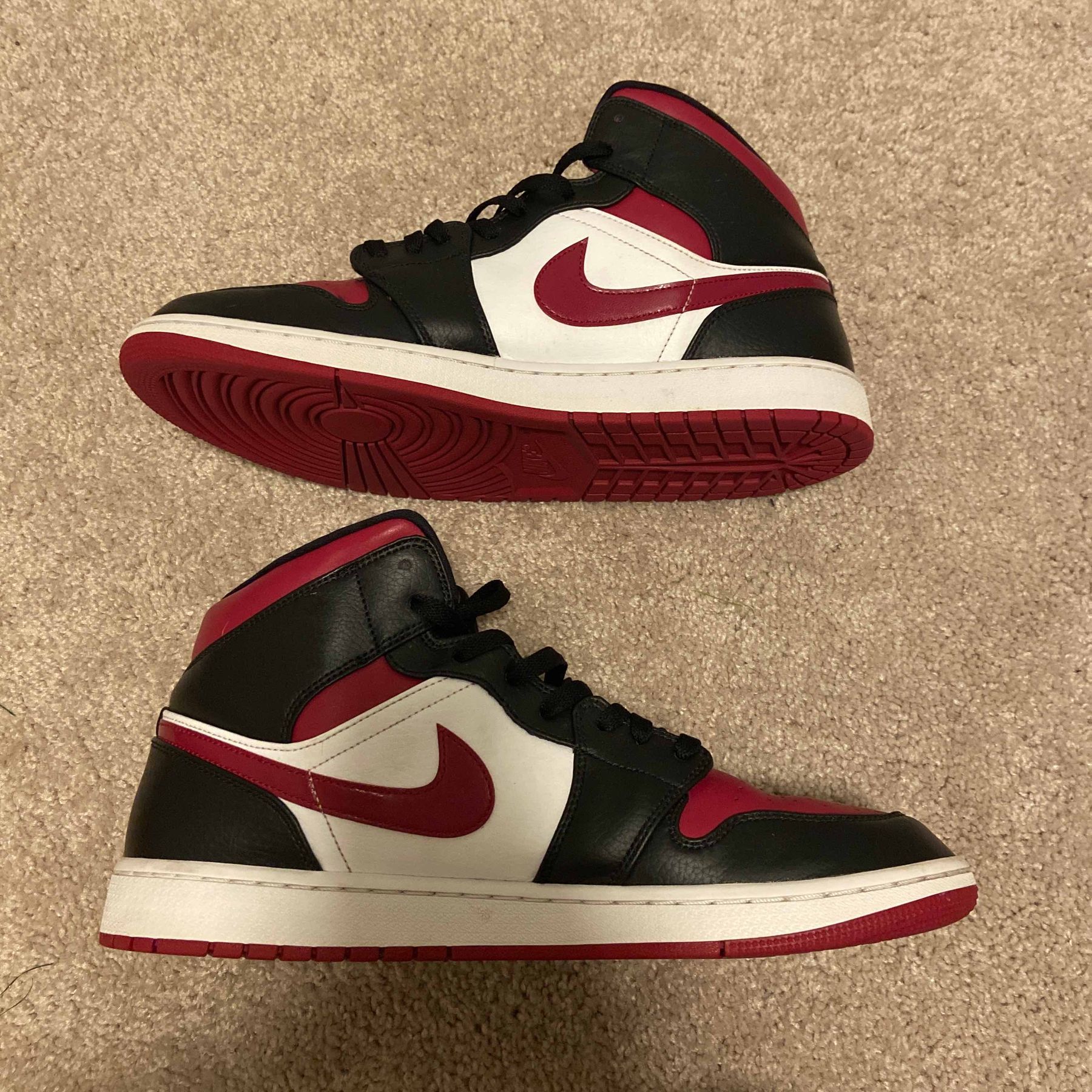 womens jordan air jordan 1 mid noble red