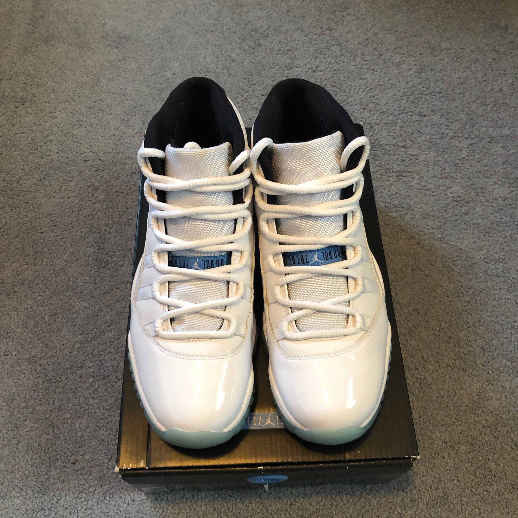 legend blue 11 low goat