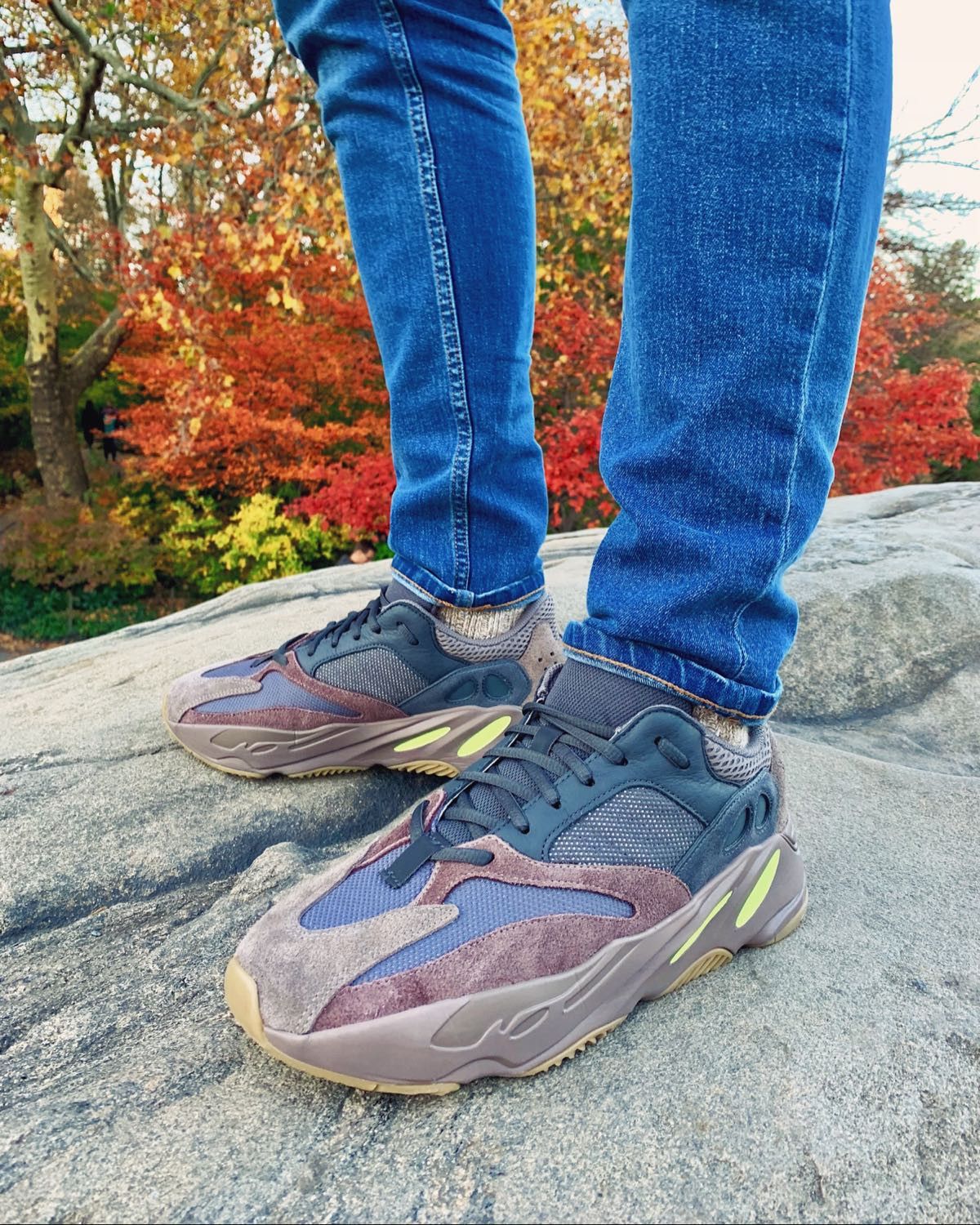 yeezy 700 mauve rep