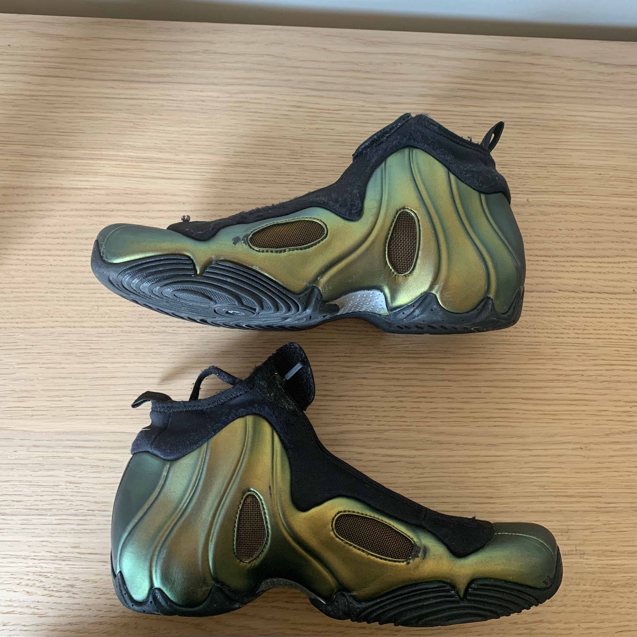 nike air flightposite metallic gold