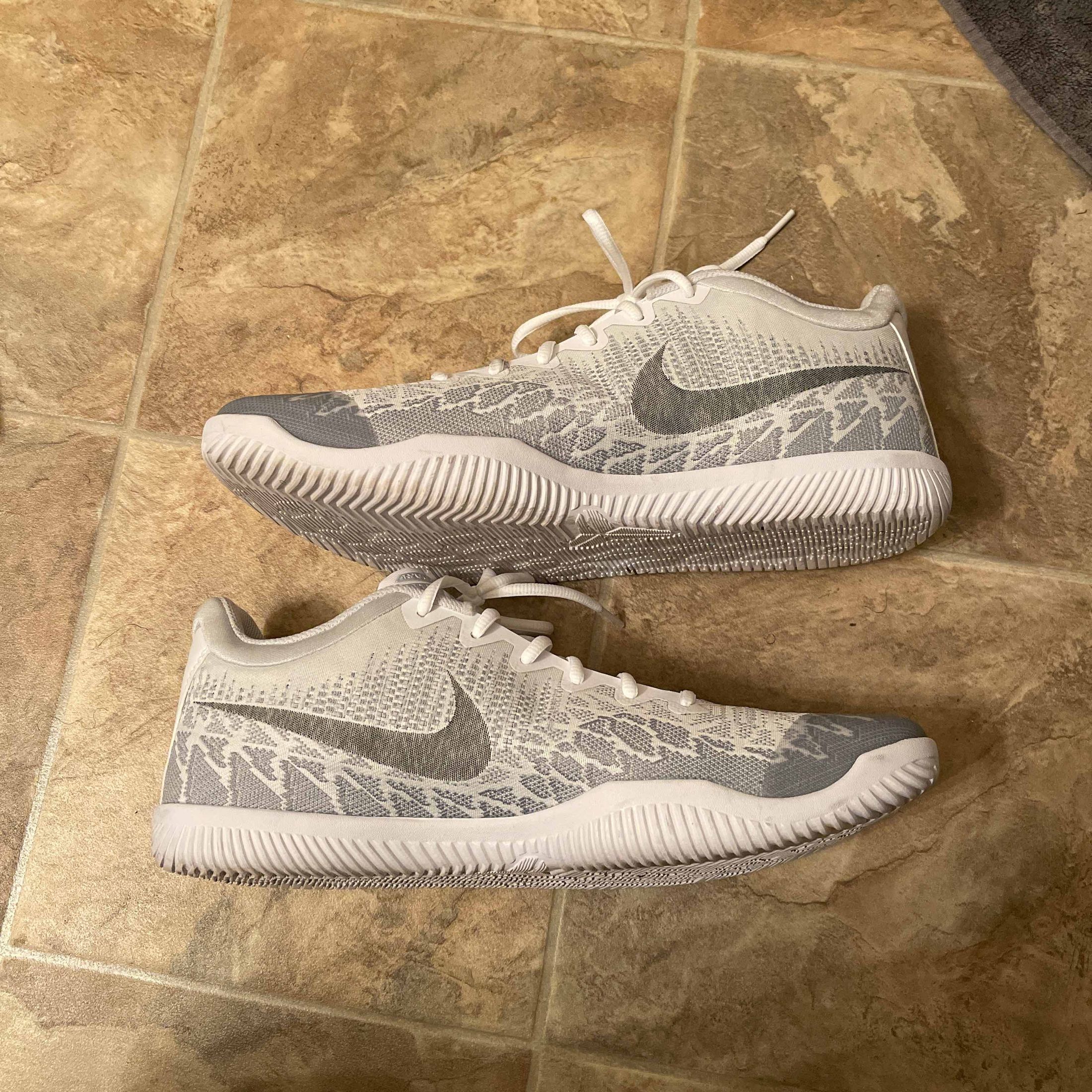 nike mamba rage pure platinum