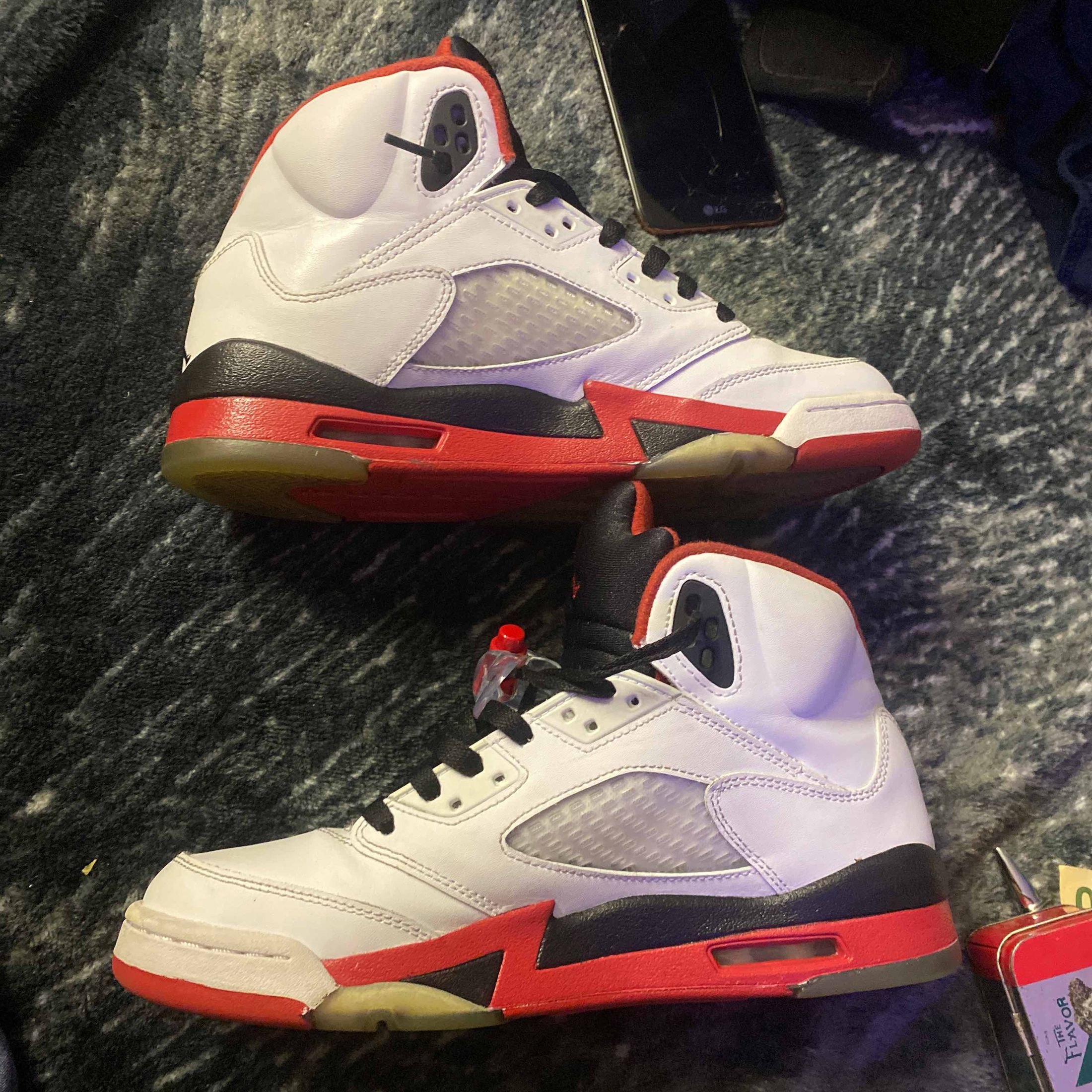 jordan 5 retro fire red black tongue