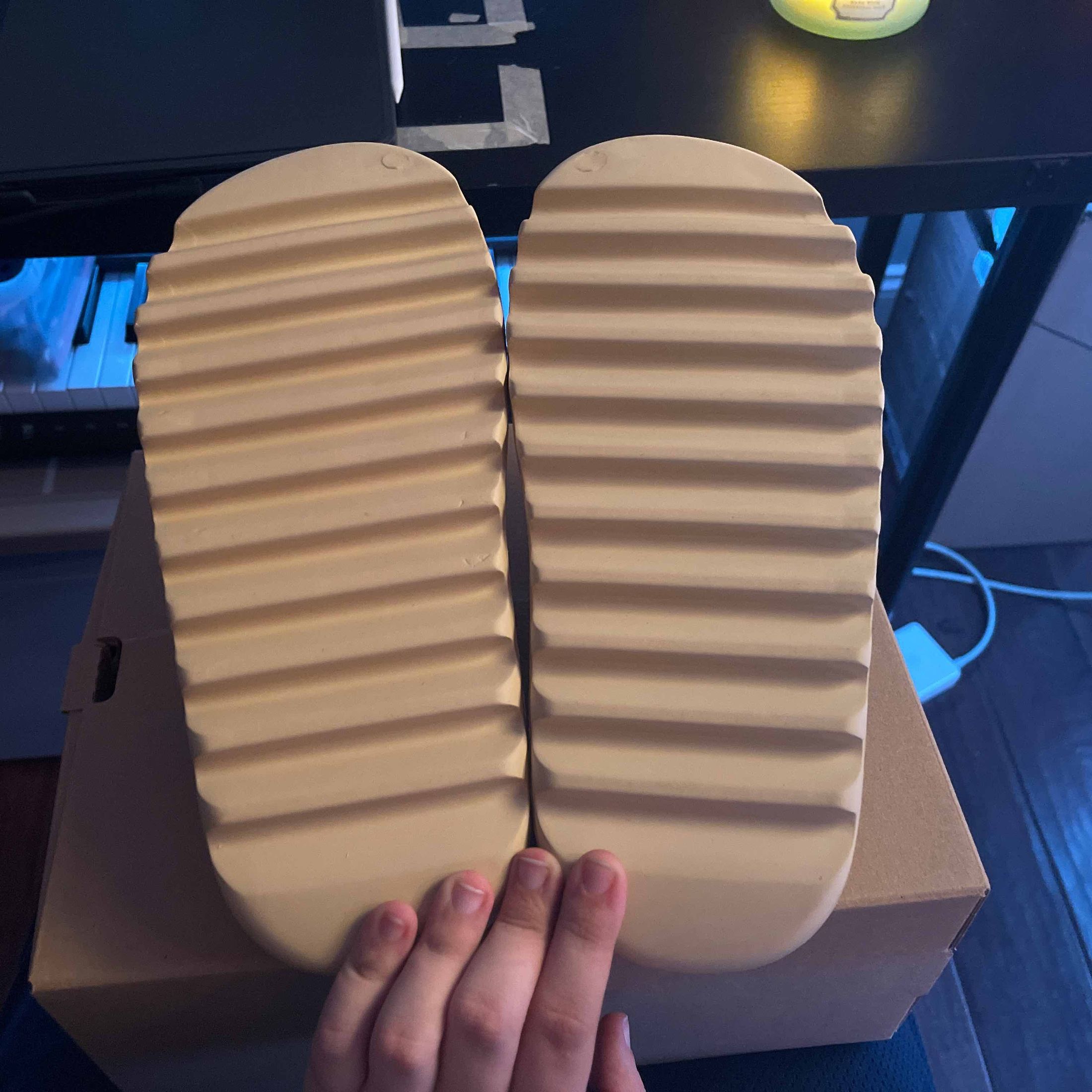 Yeezy Slides 'Desert Sand' - adidas - FW6344 | GOAT