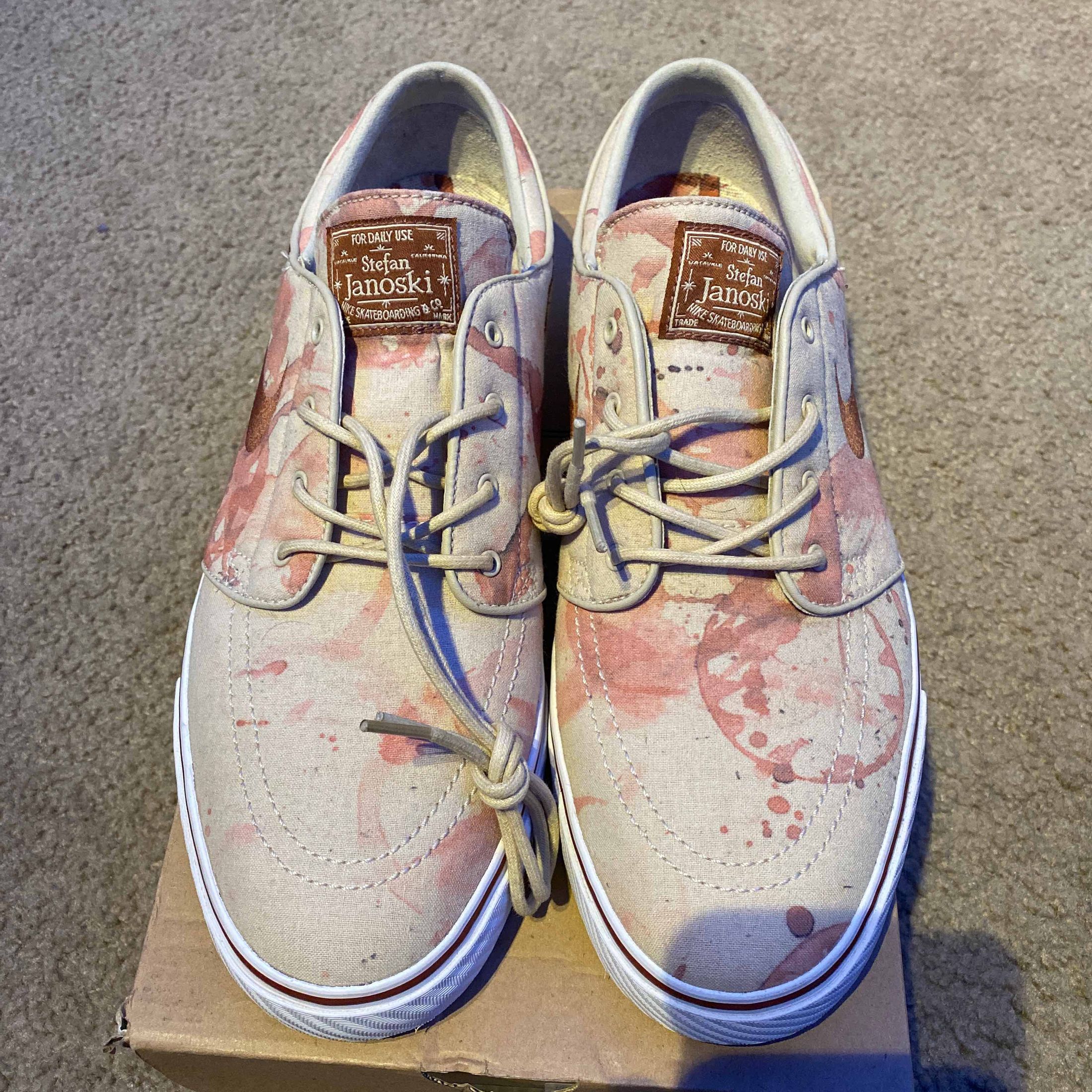 janoski blood splatter