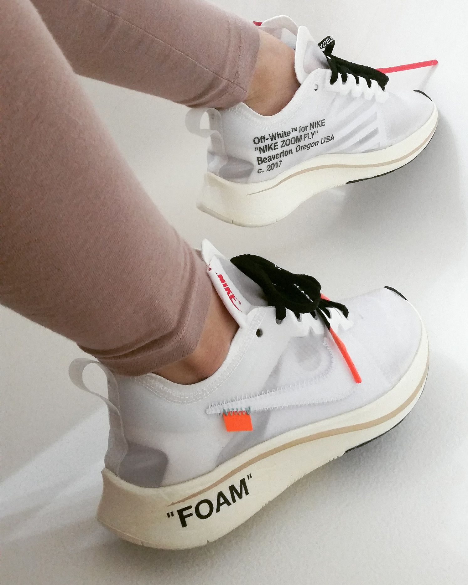 nike off white zoom fly