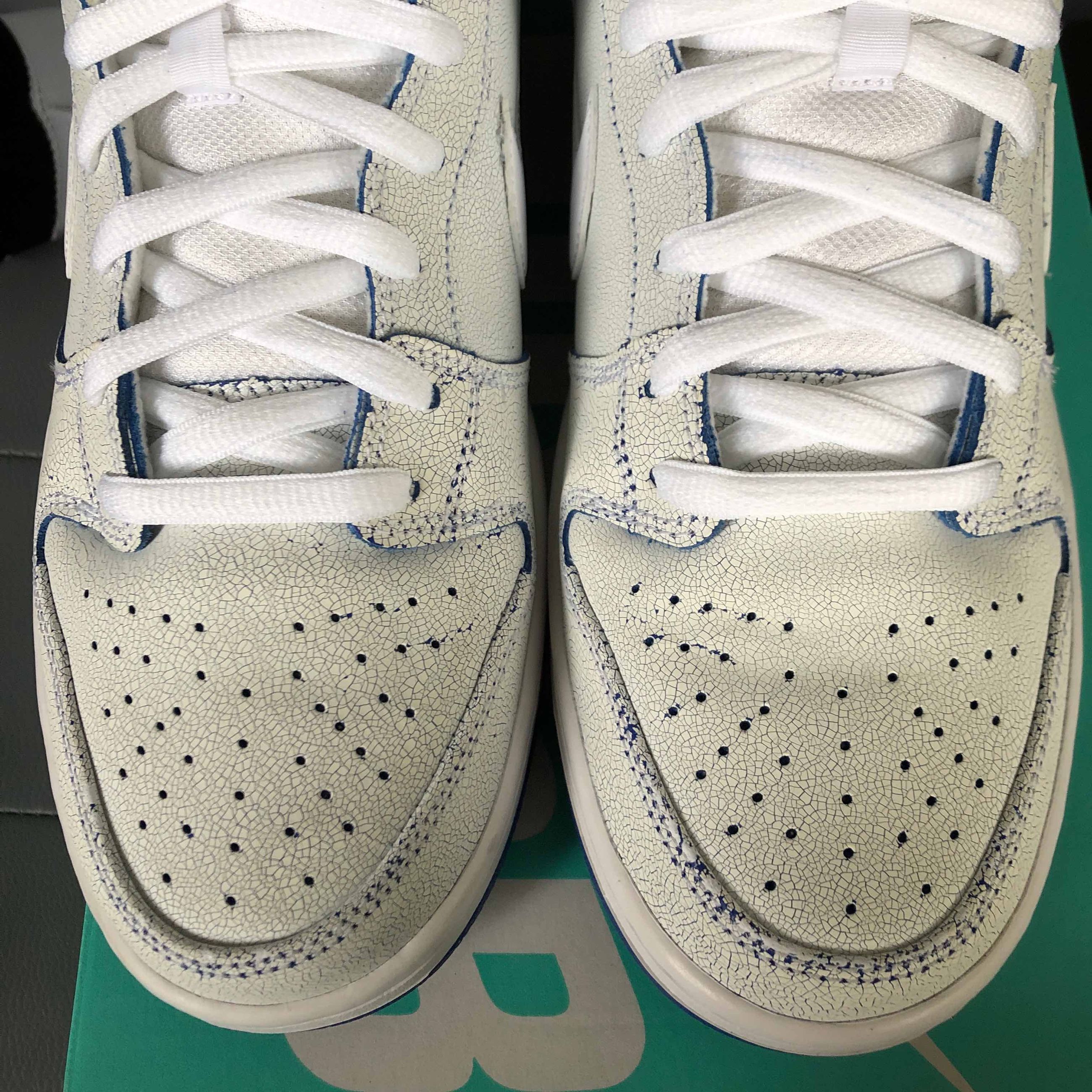 nike dunk cracked leather