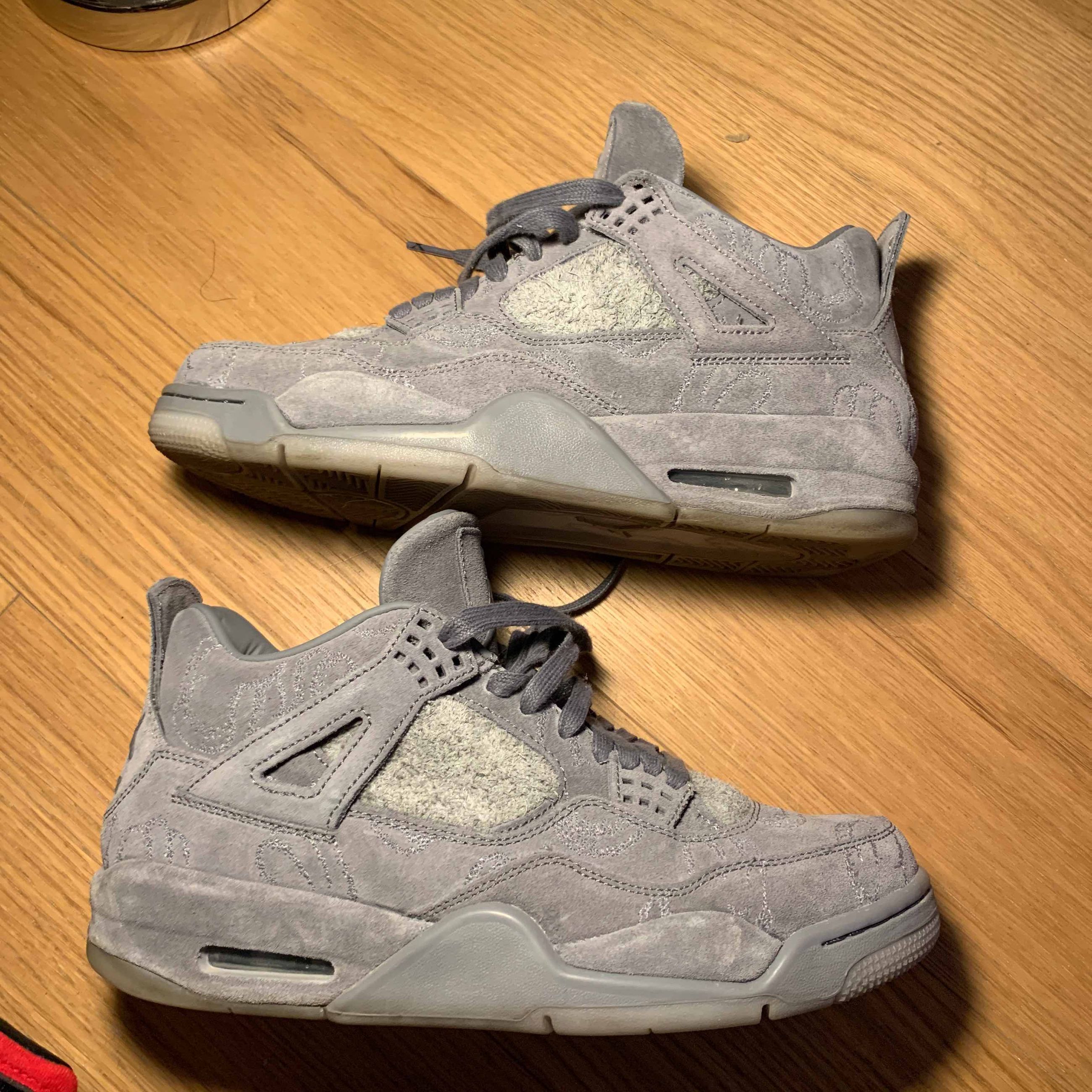 air jordan 4 retro x kaws cool greycool greywhite