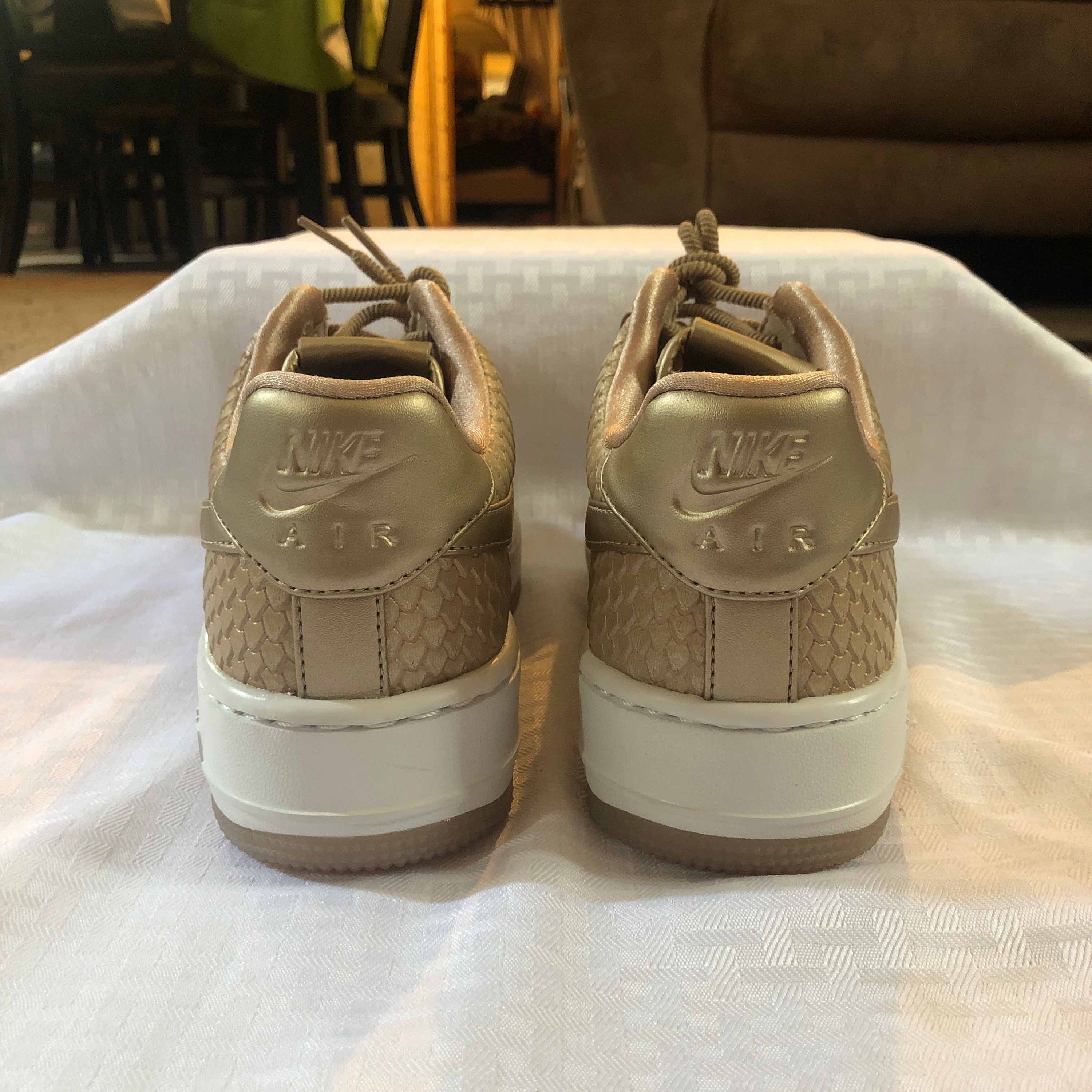 air force 1 upstep premium