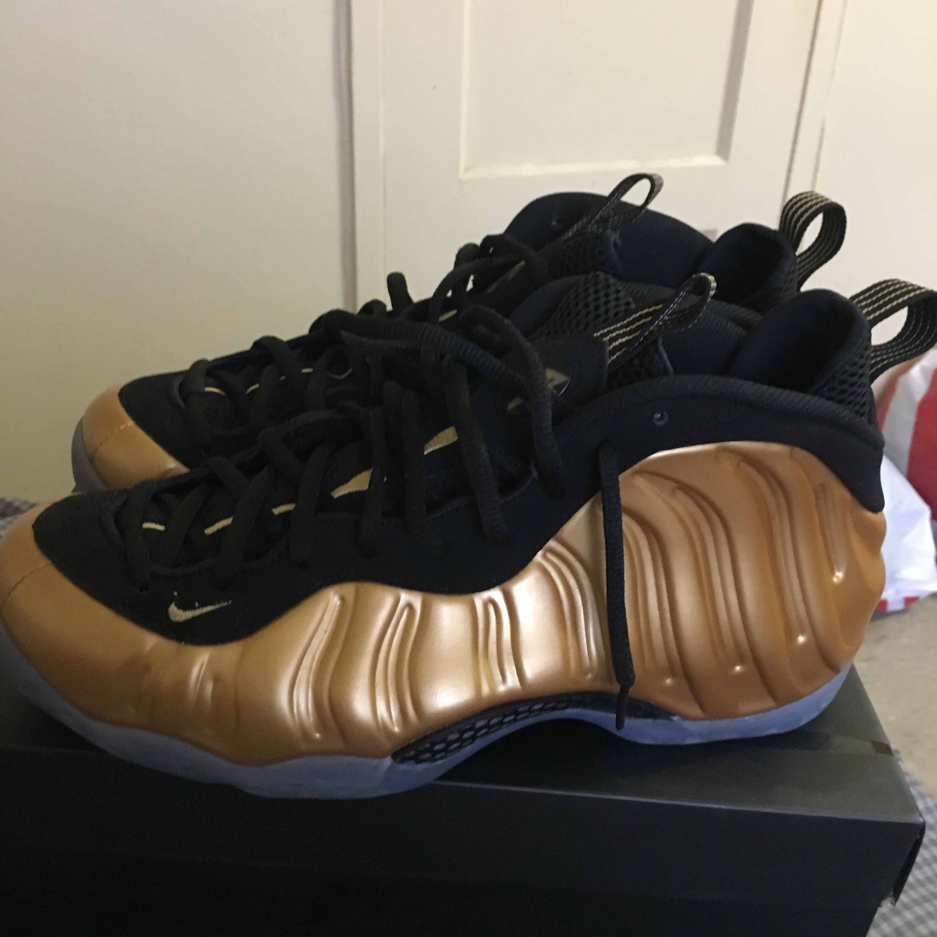 black foams with gold check