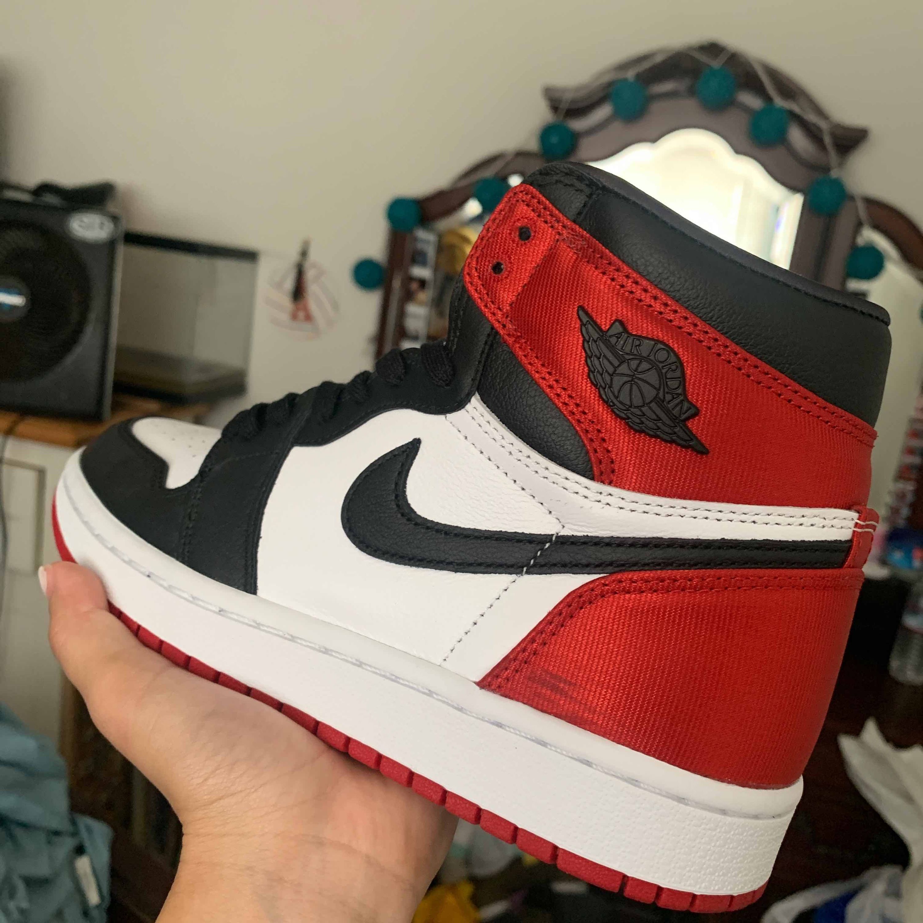 jordan 1 womens goat