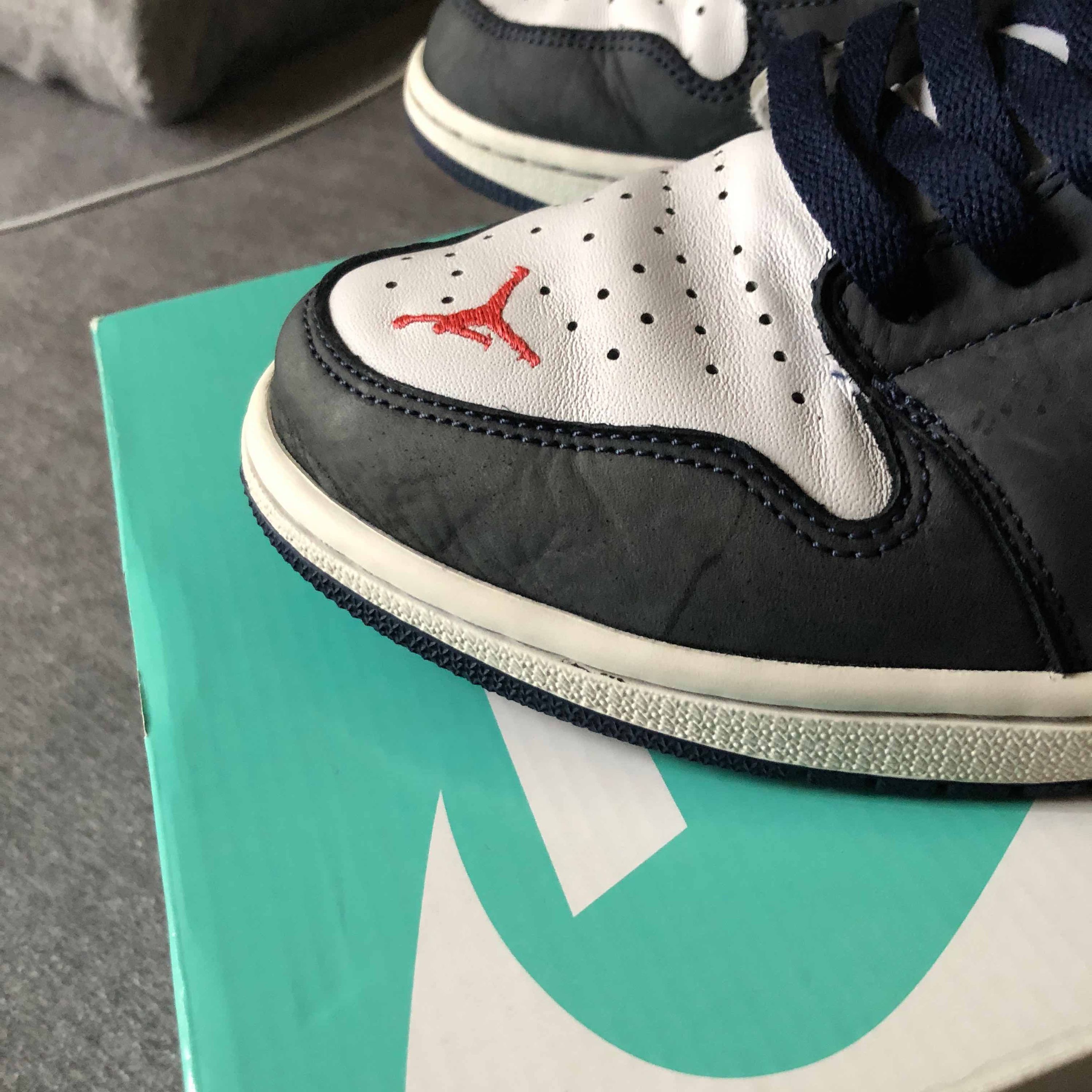 varsity royal cement 3s