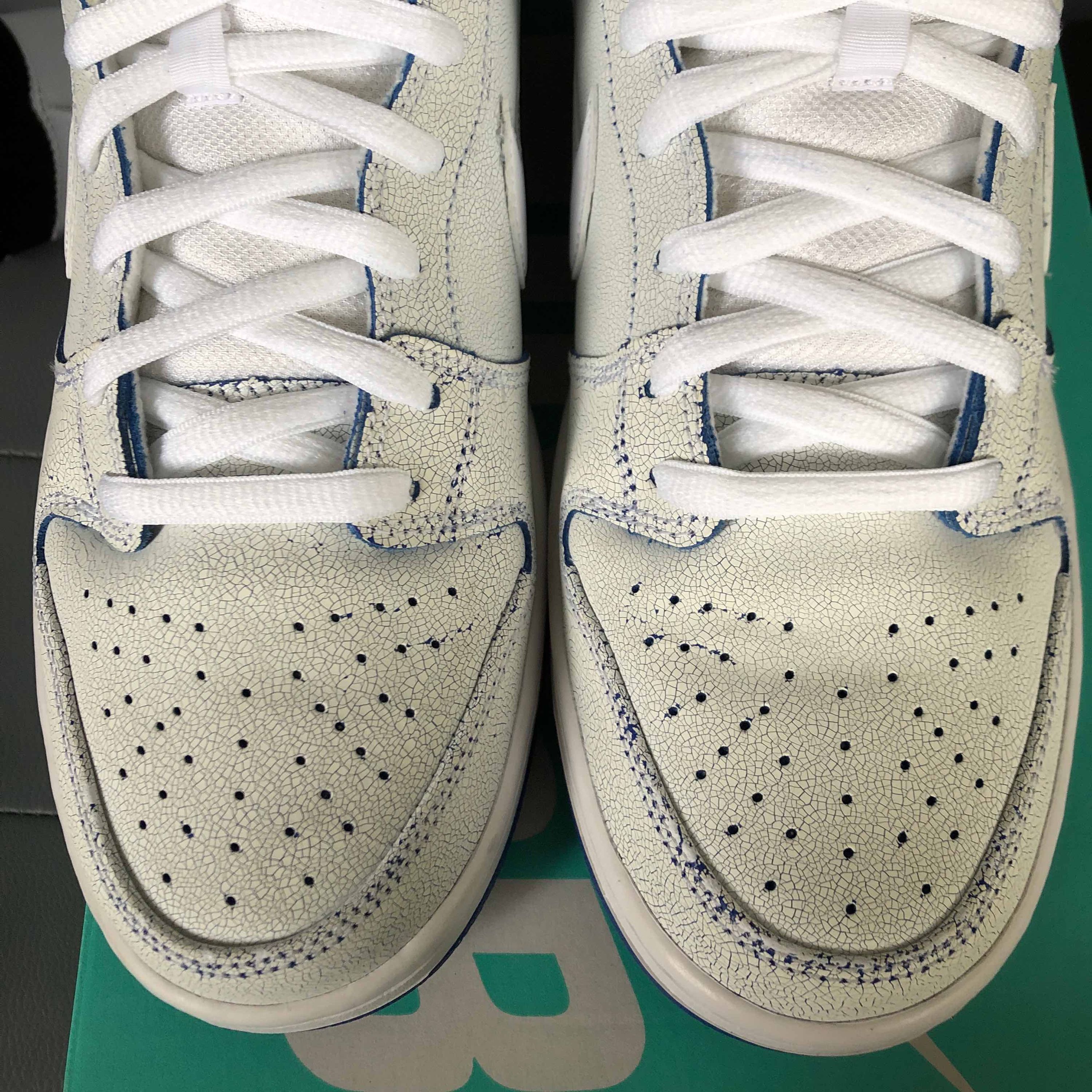 nike dunk cracked leather