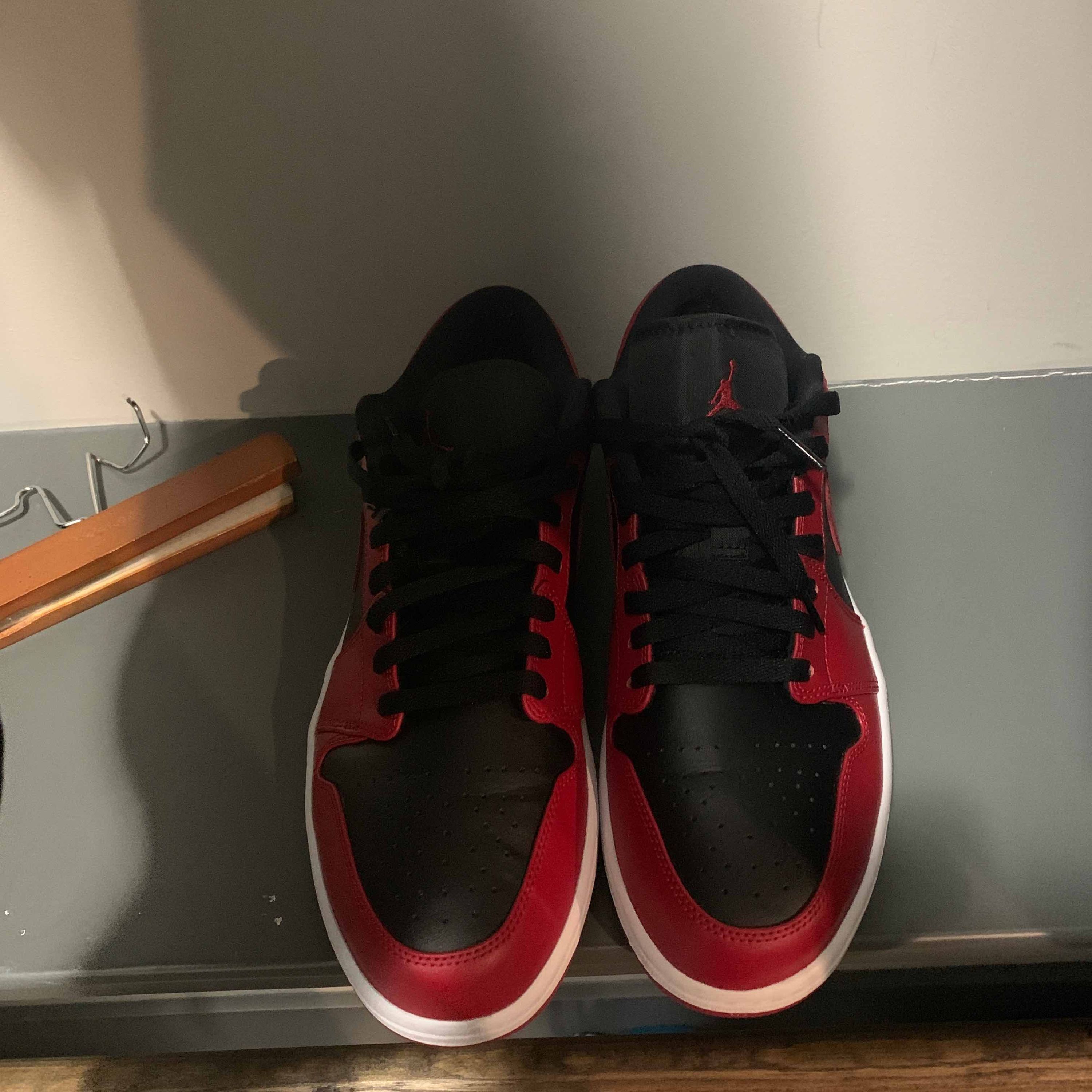 jordans 8 red and black