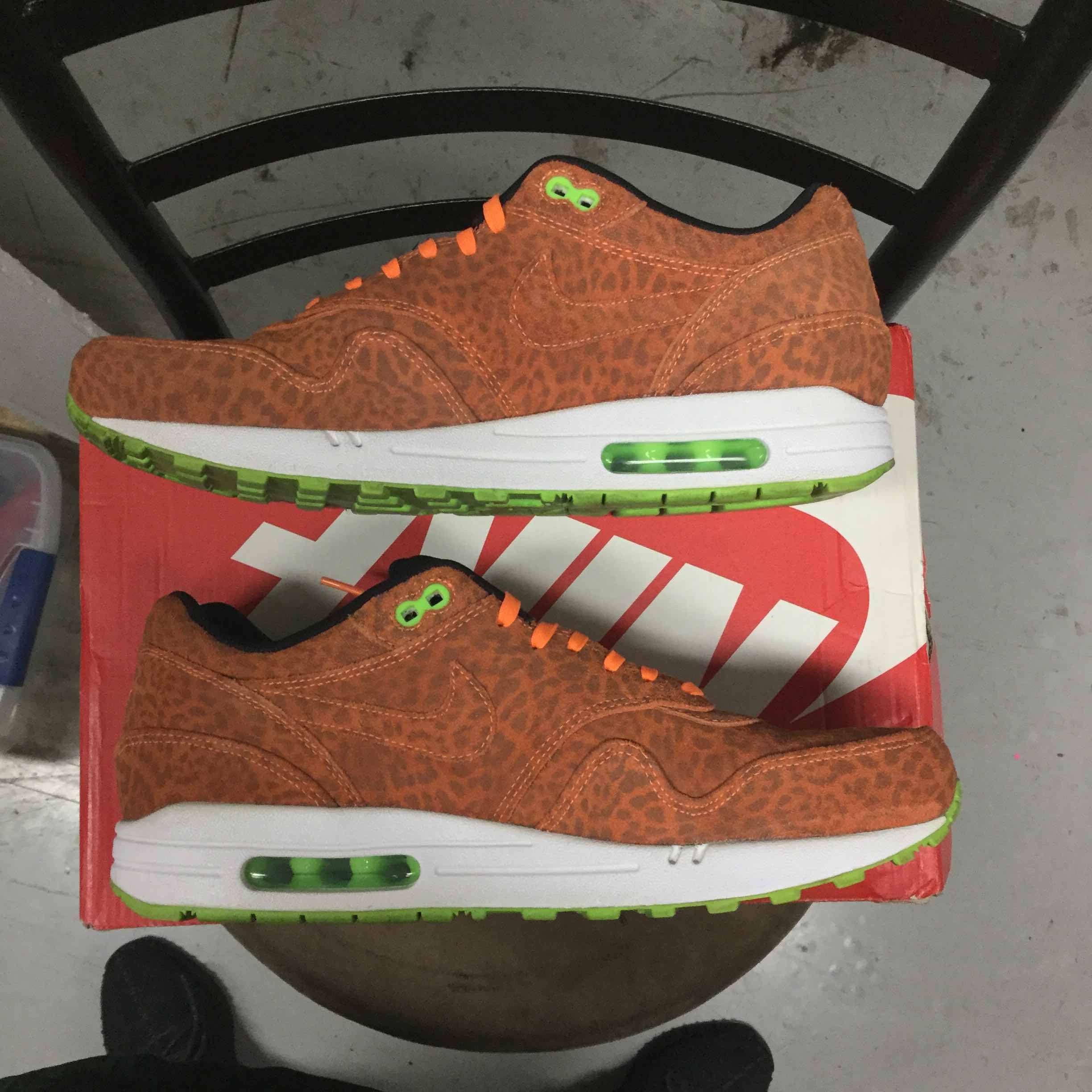 air max 1 leopard orange