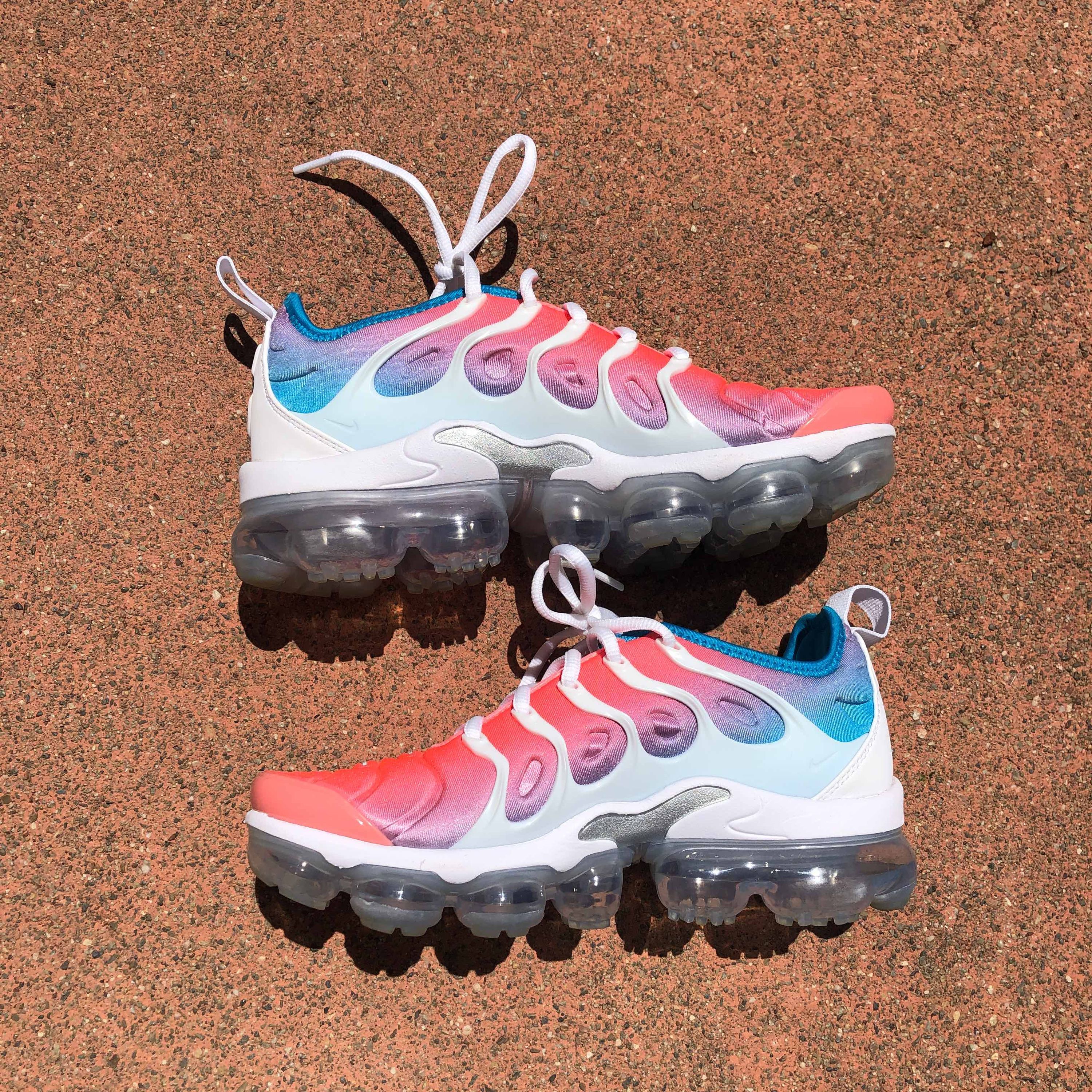 vapormax plus lava