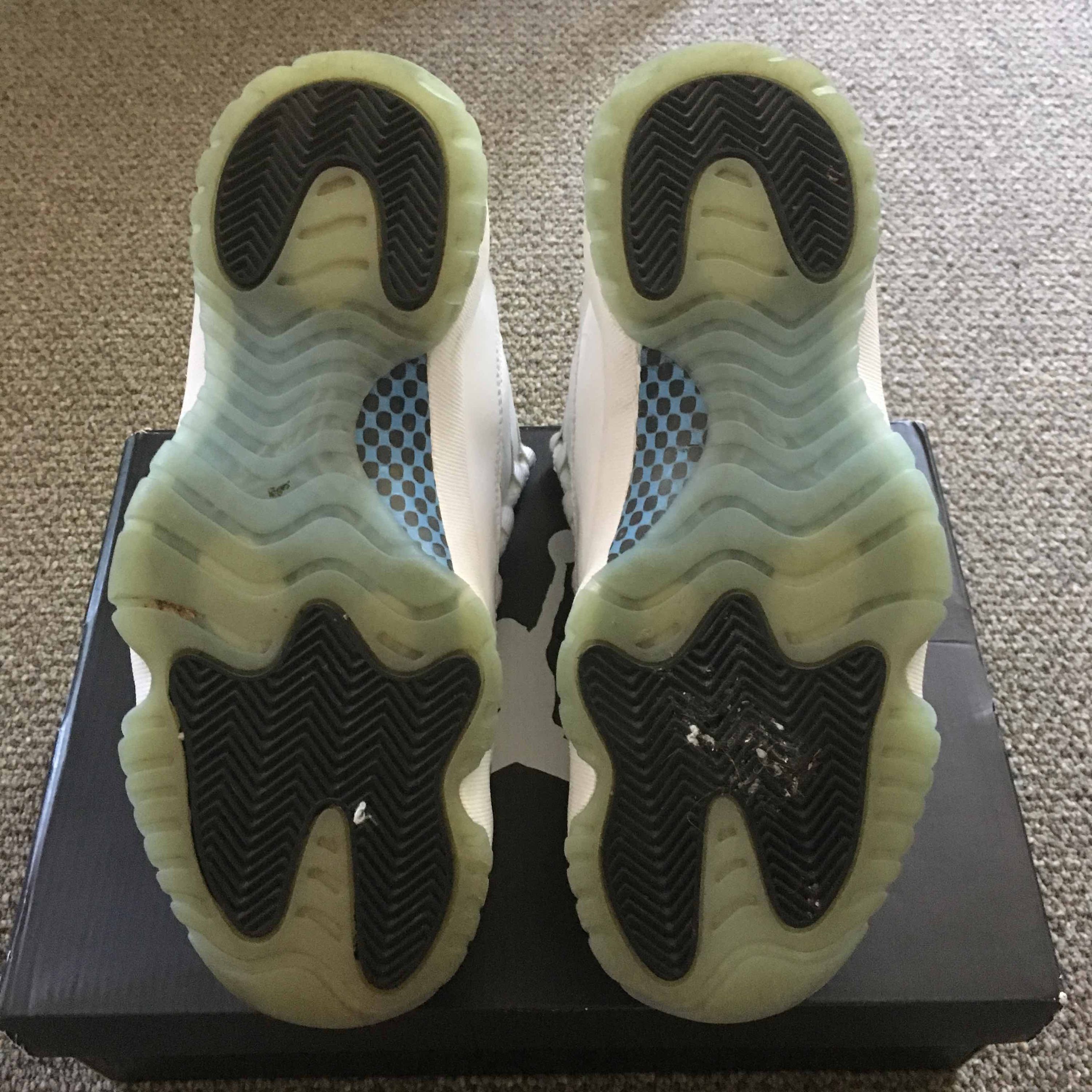 legend blue 11 low goat