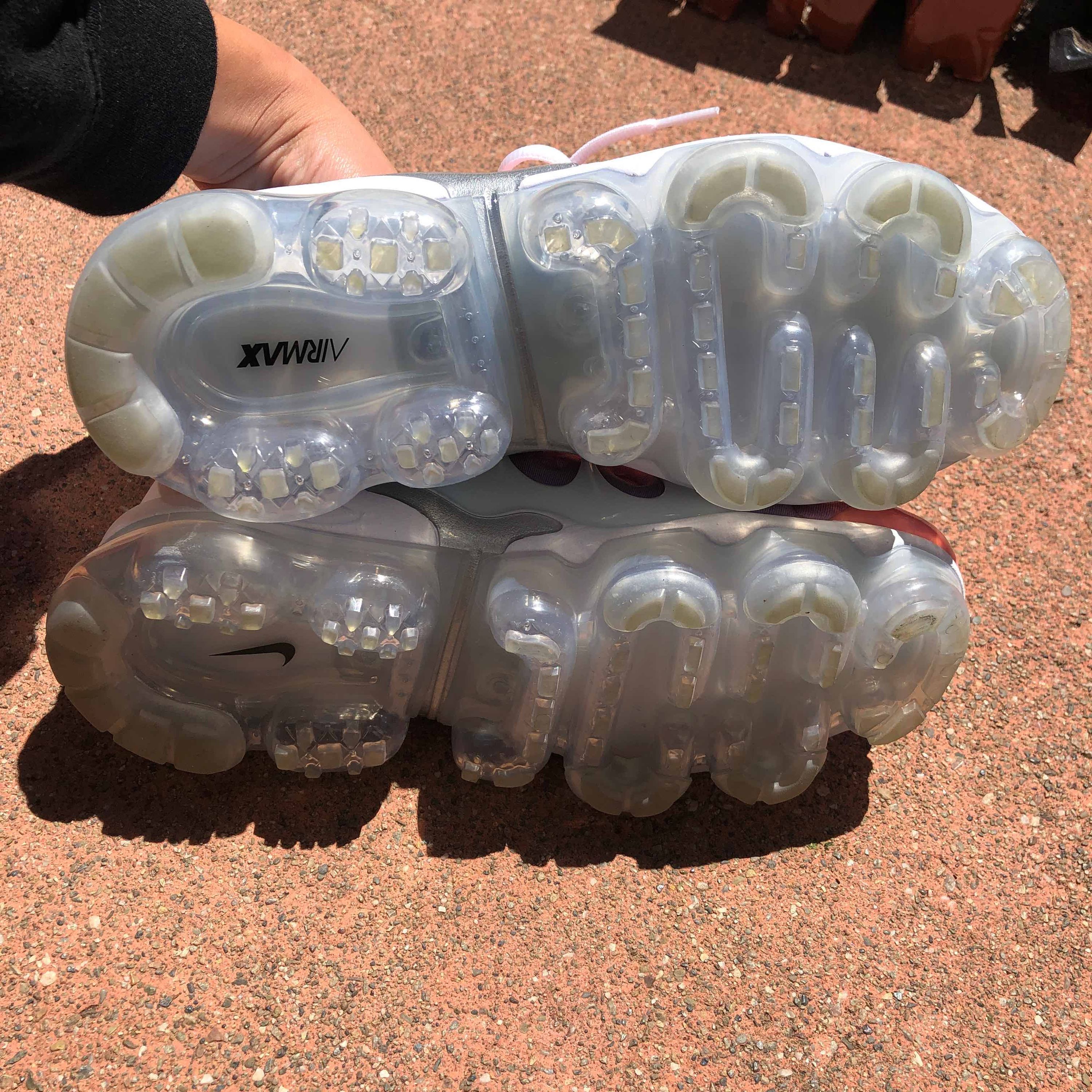vapormax plus lava