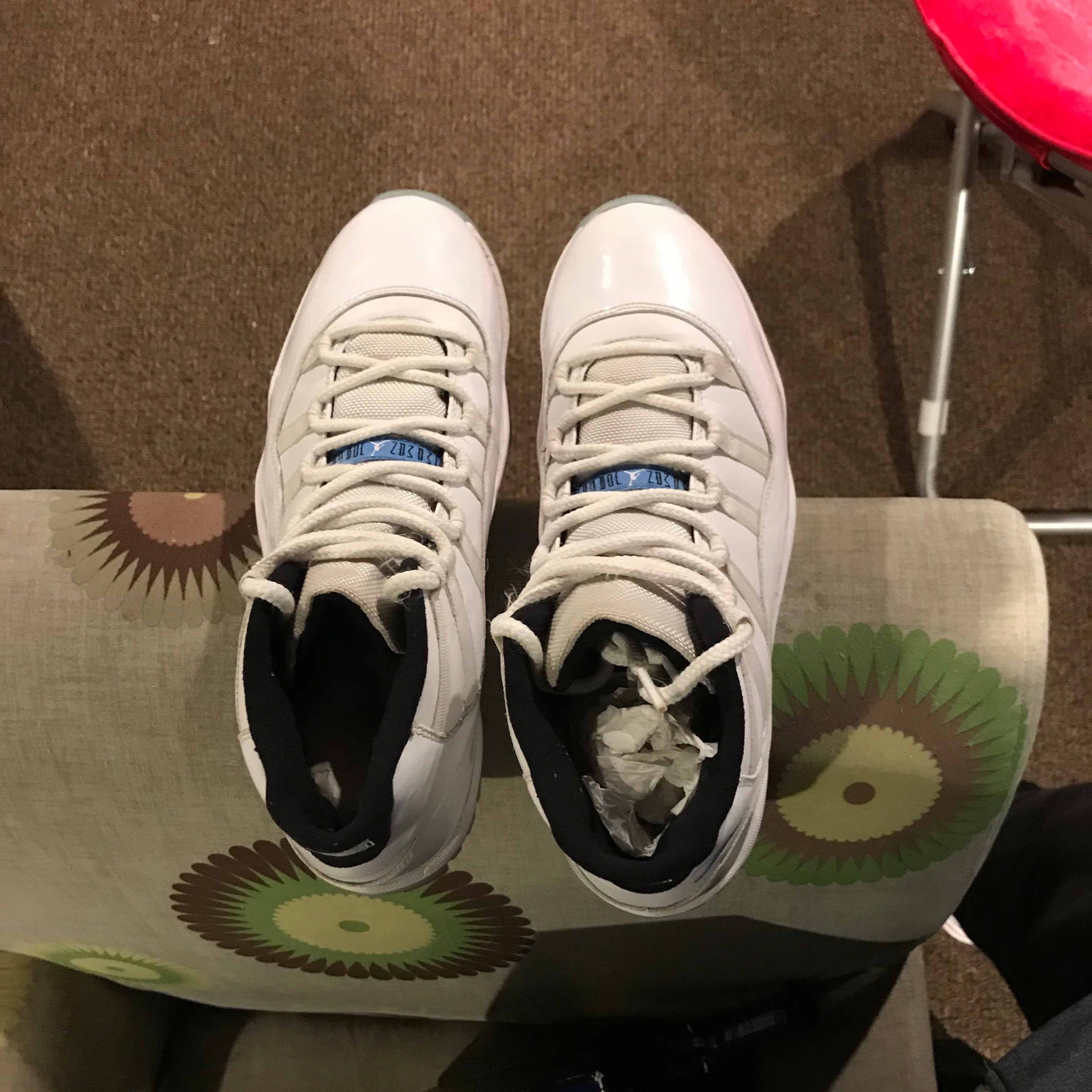 legend blue 11 low goat
