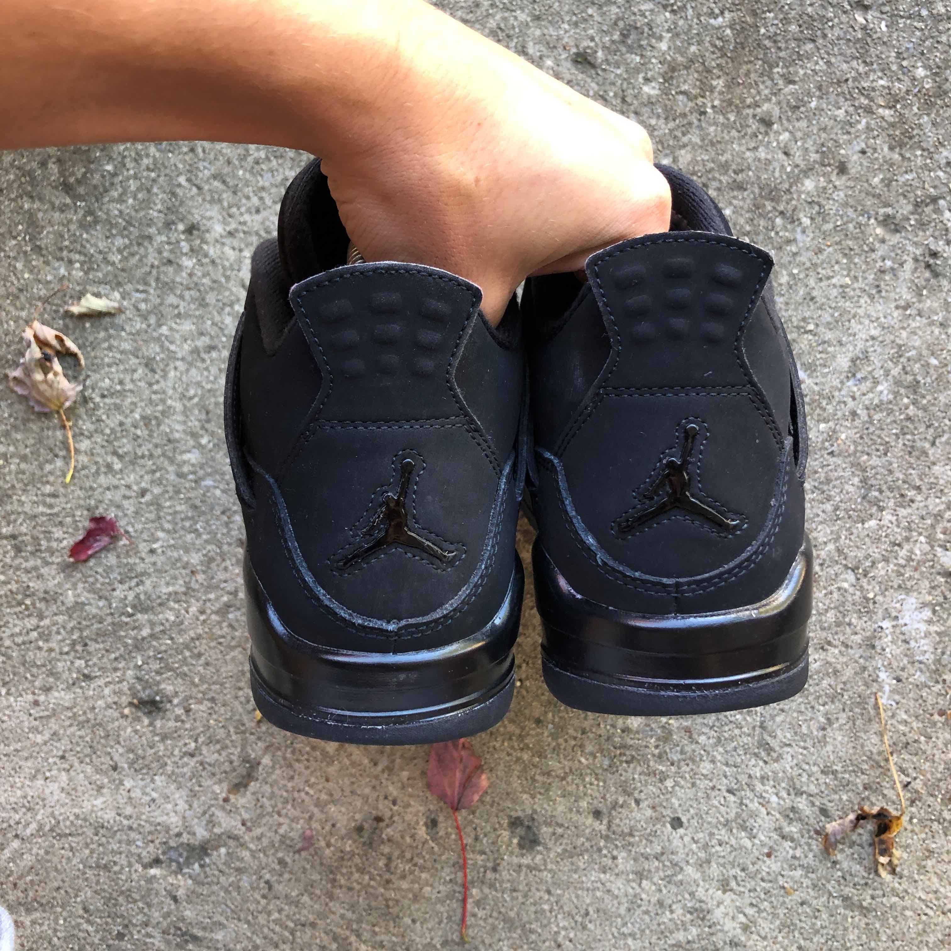 black cat retro 4 2020