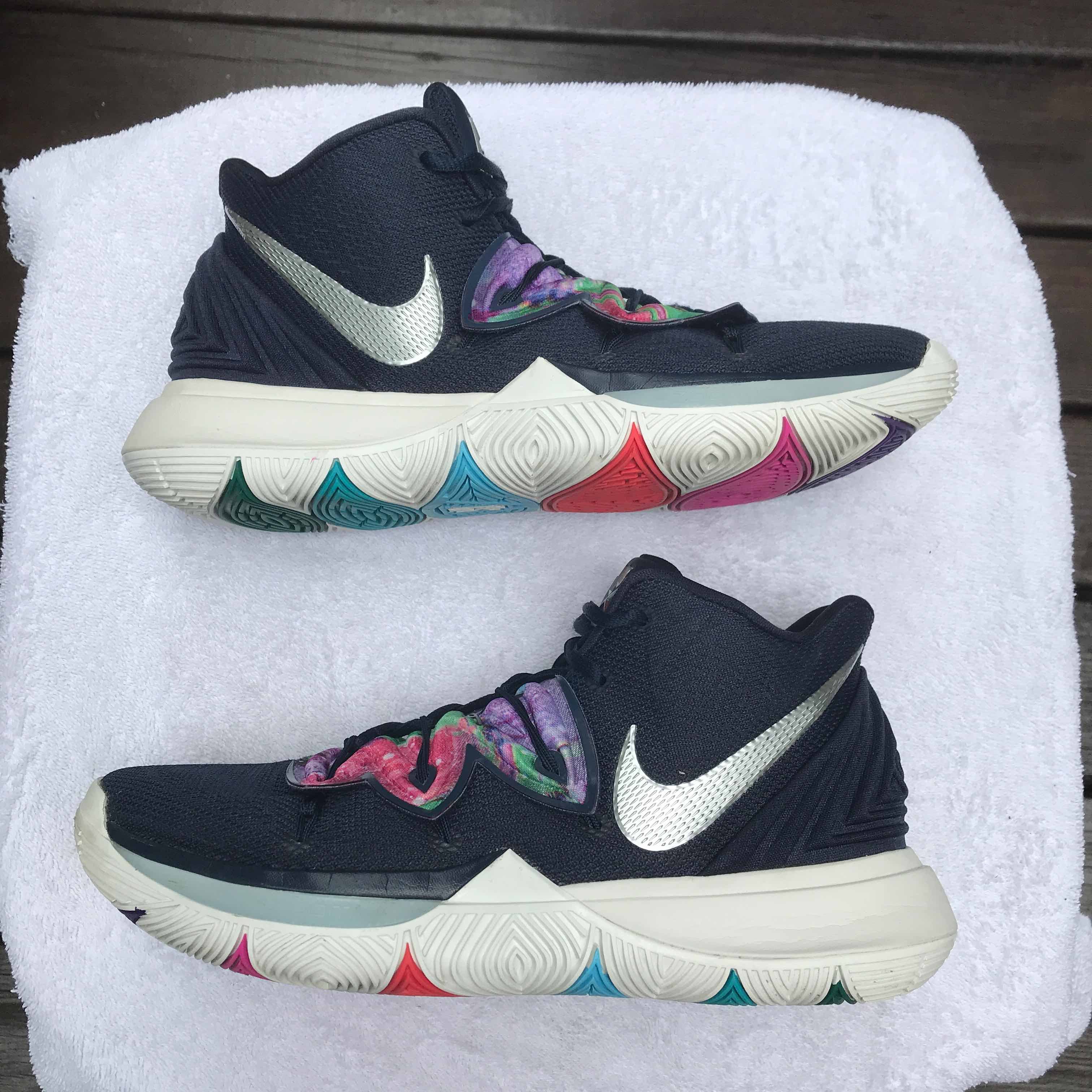 kyrie 5 galaxy youth