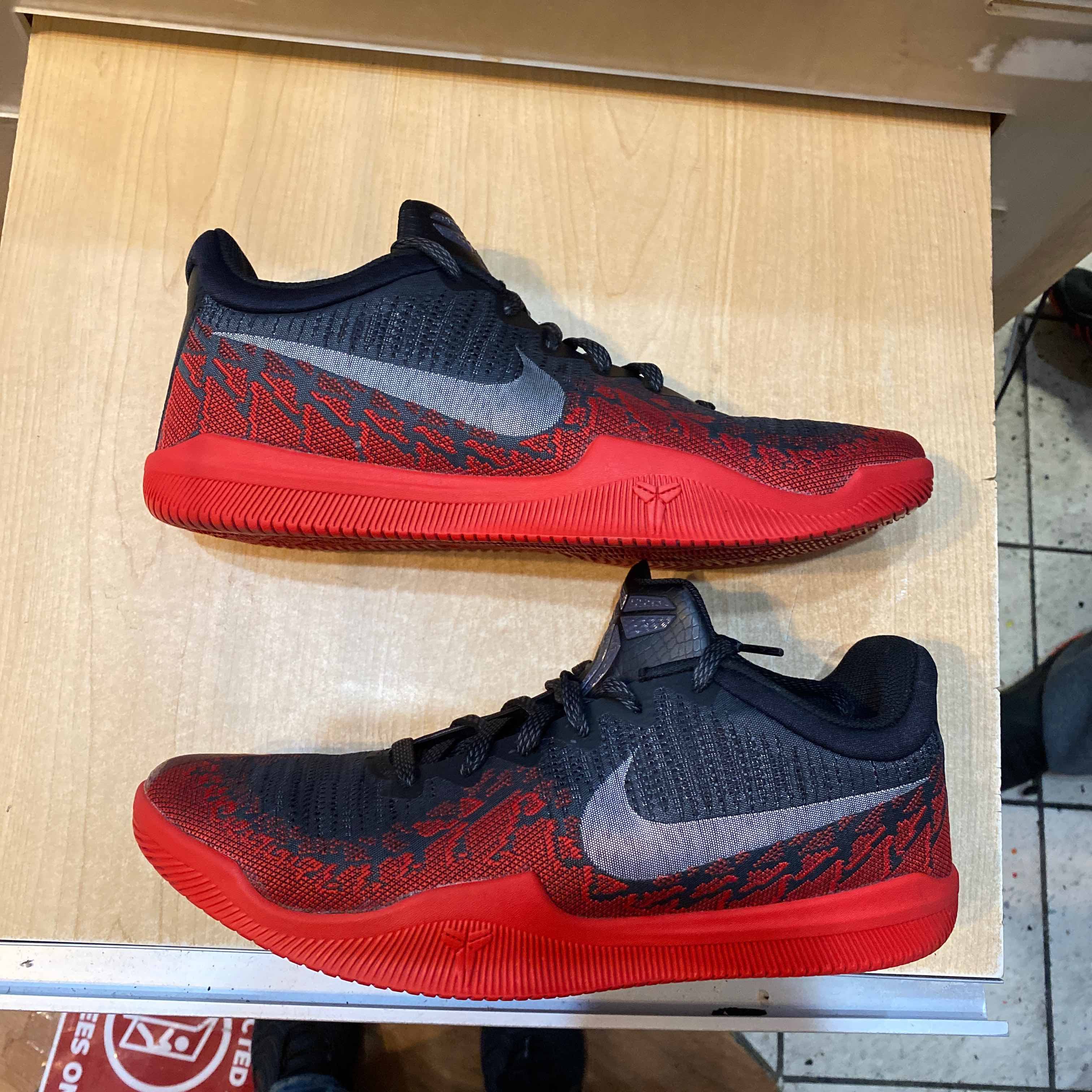 mamba rage black red