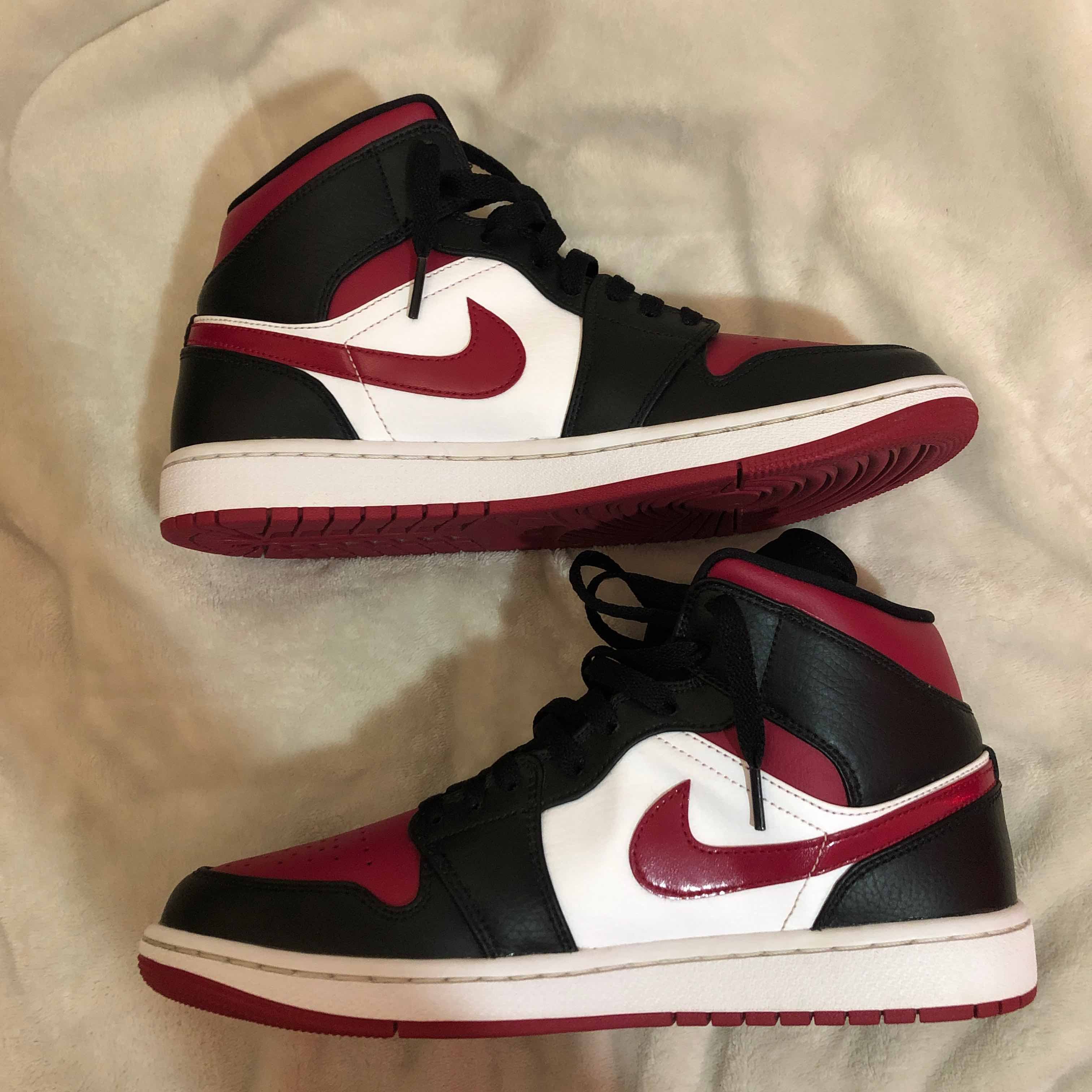 jordan mid noble red