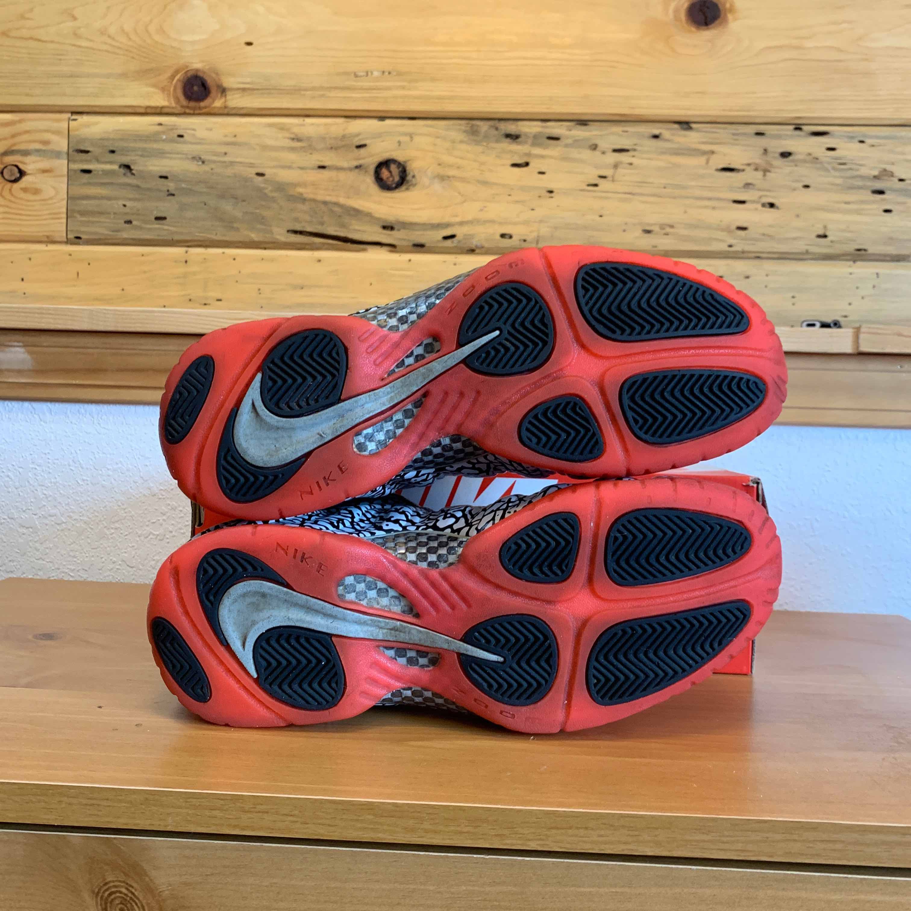 nike 616750 002