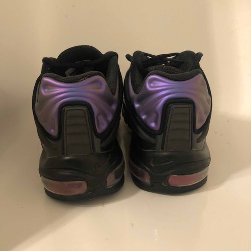 air max deluxe throwback future