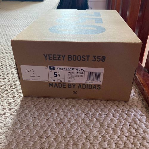 yeezy yecheil goat