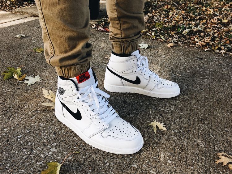 retro 1 yin yang black