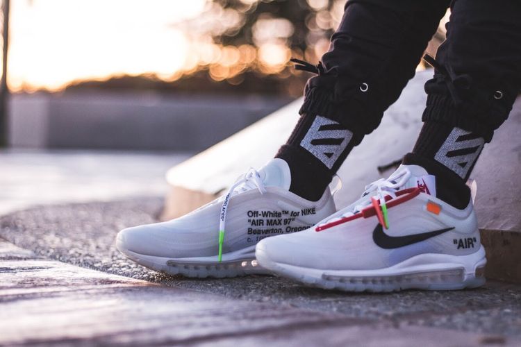 air max 97 off white on feet