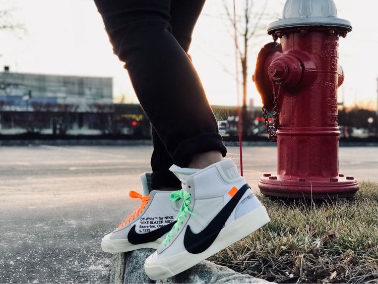 ua off white blazer