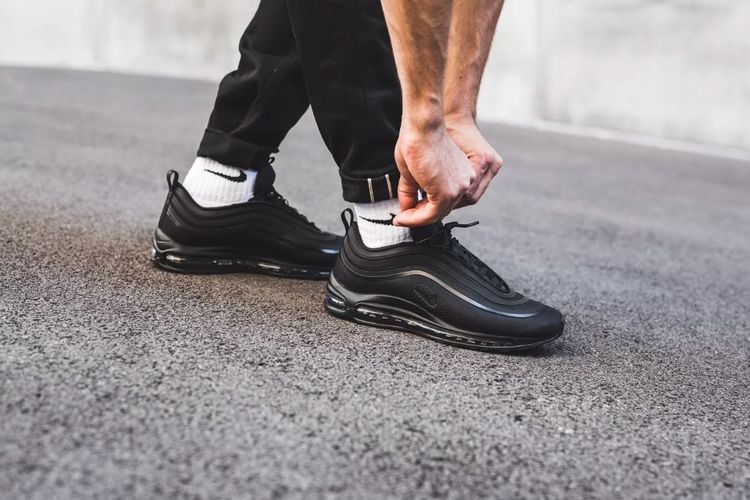 nike air max 97 black on feet