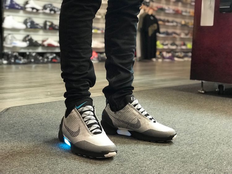 nike hyperadapt 1.0 metallic silver