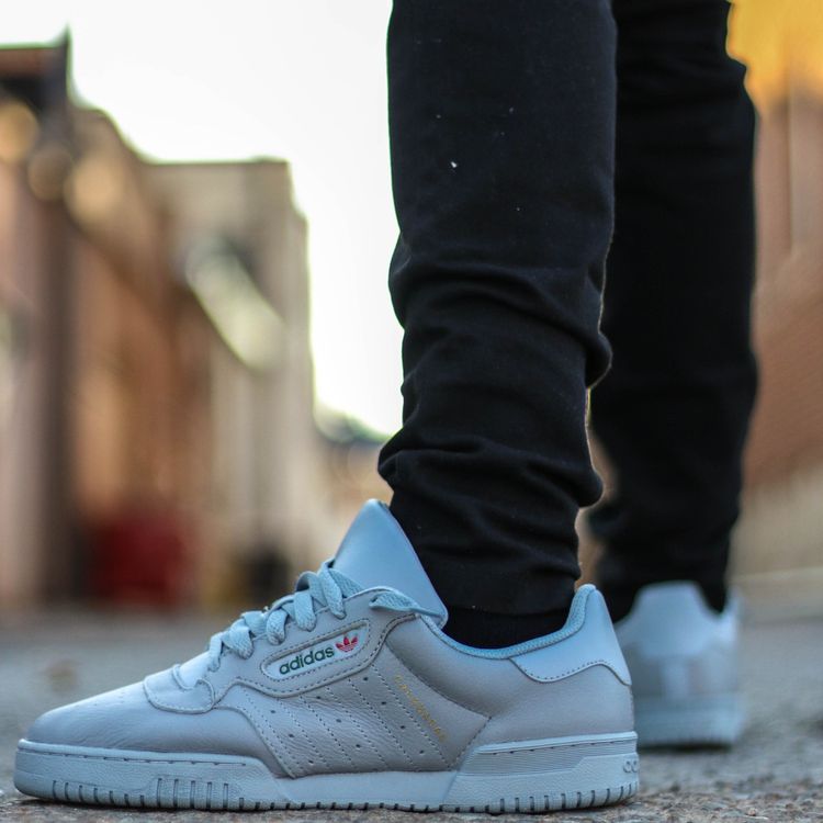 adidas yeezy powerphase calabasas grey cg6422