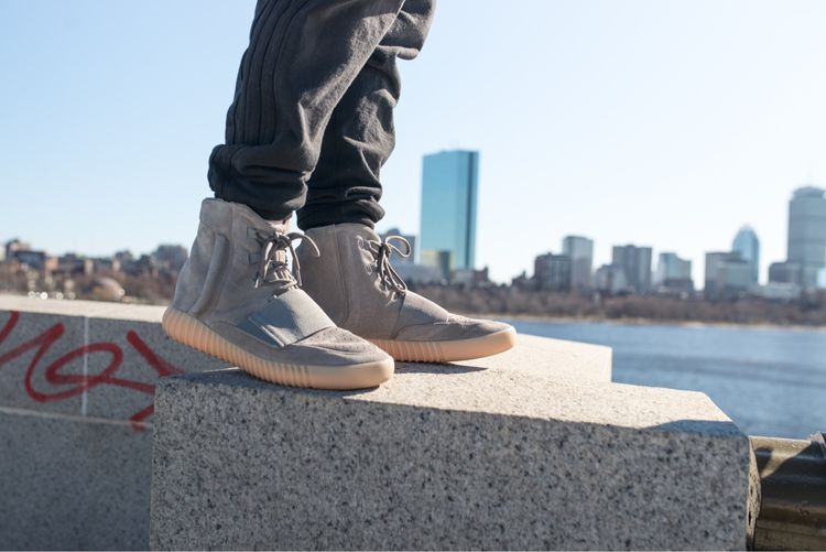 yeezy 750 black gum