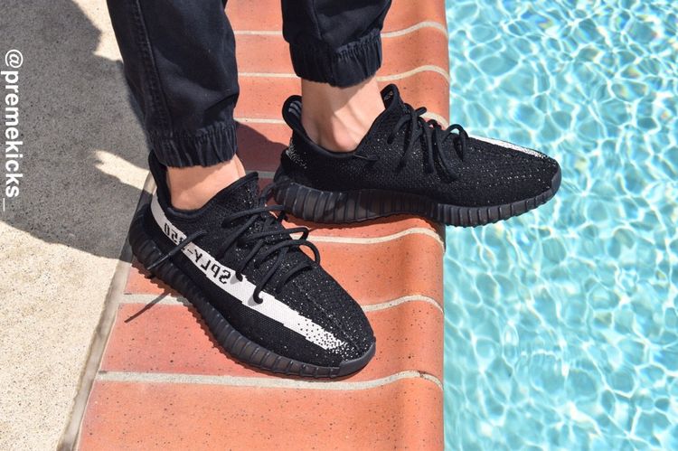 yeezy 350 oreos