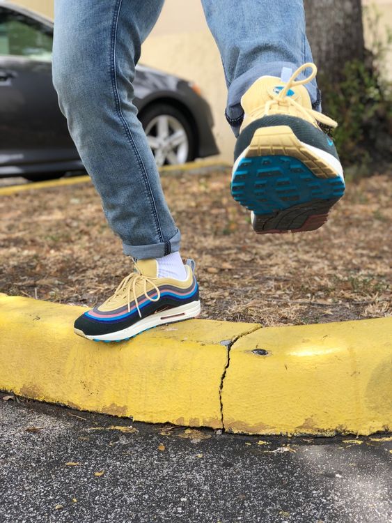 sean wotherspoon pants