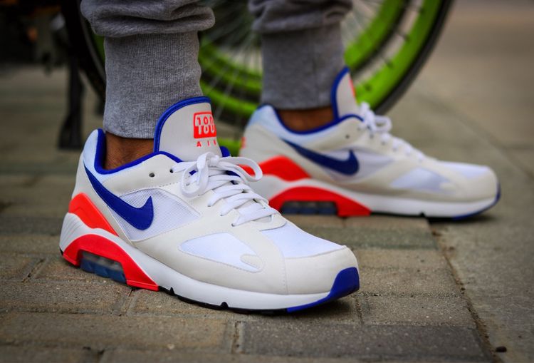 nike air max 180 on feet
