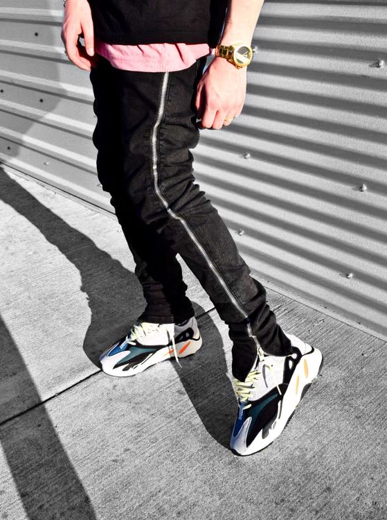 yeezy 700 wave runner goat