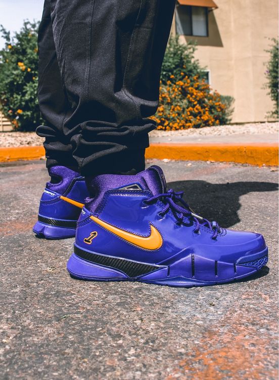 kobe 5 protro devin booker