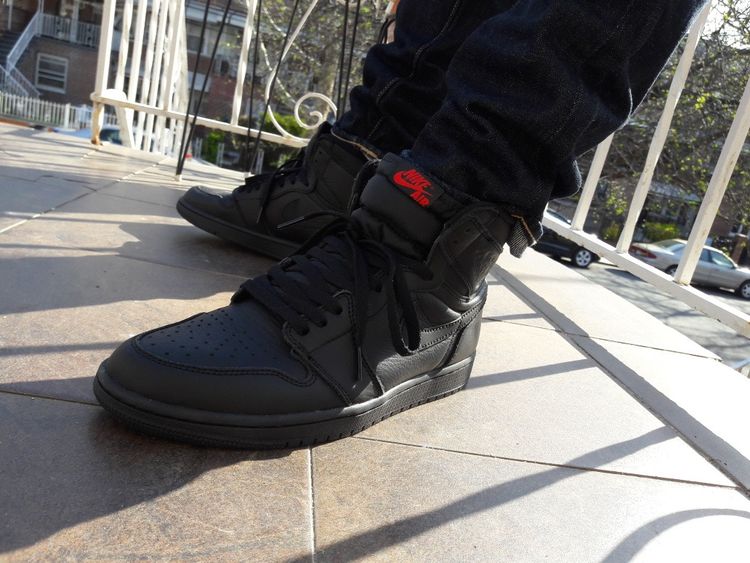 air jordan 1 high triple black
