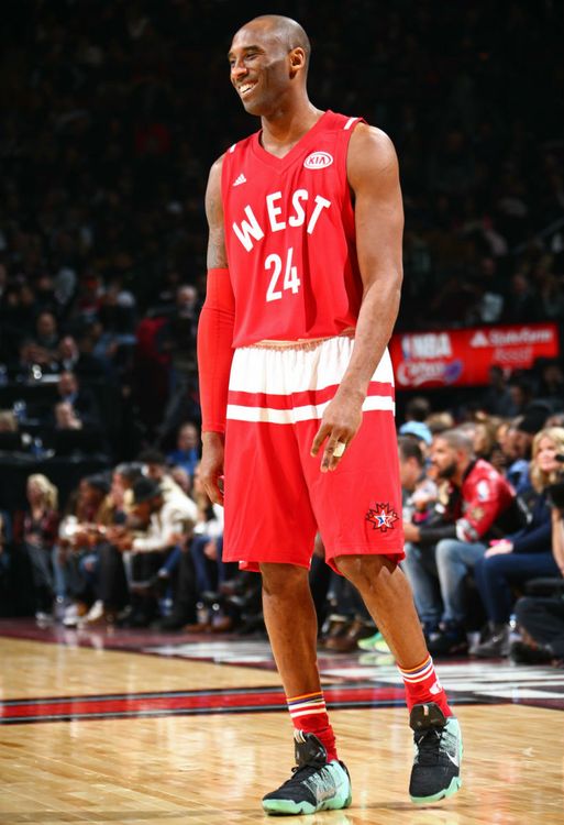 kobe bryant 11 elite low
