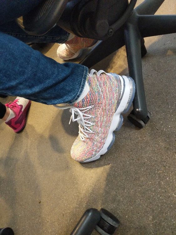 lebron 15 on feet