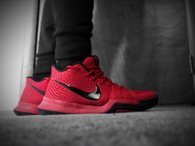 kyrie candy apple