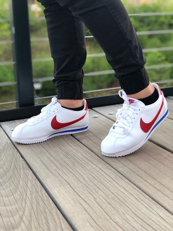 nike cortez forrest gump on feet