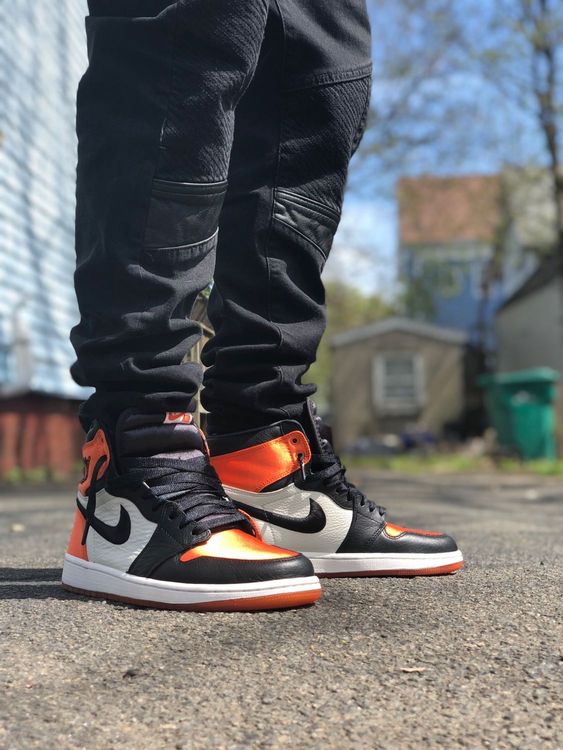 Air Jordan 1 Retro High OG Shattered Backboard 3.0 Arriving Right Before Halloween â¢ KicksOnFire.com