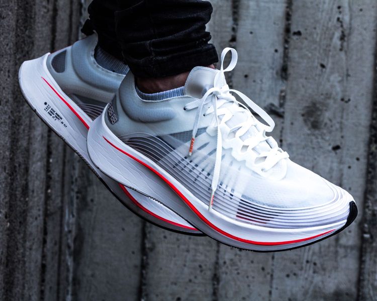 nike breaking 2 shoes