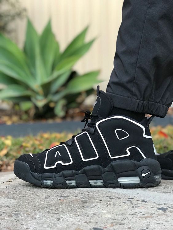 uptempo black white